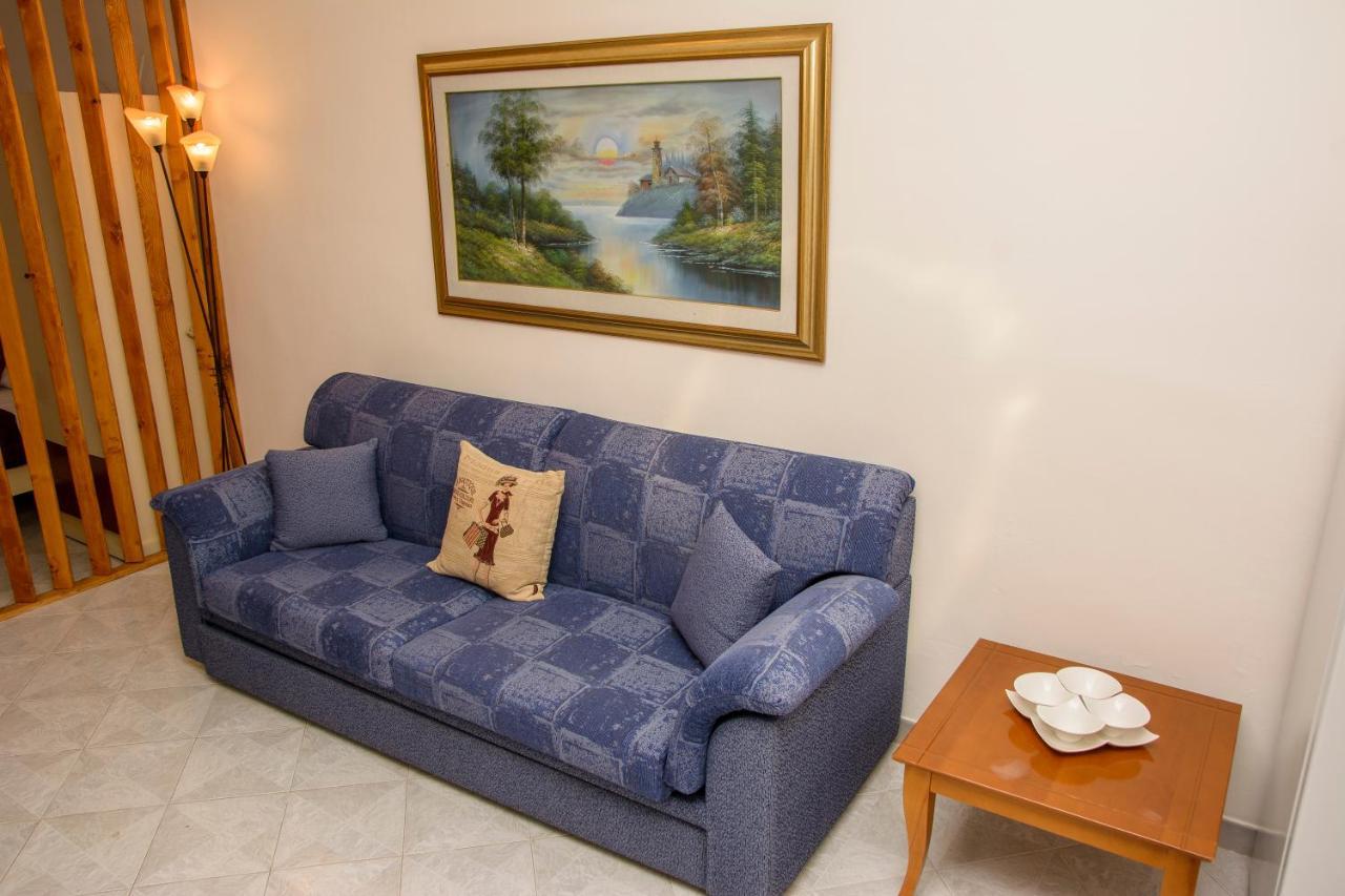 Stefanie'S Rooms Asprovalta Exterior photo