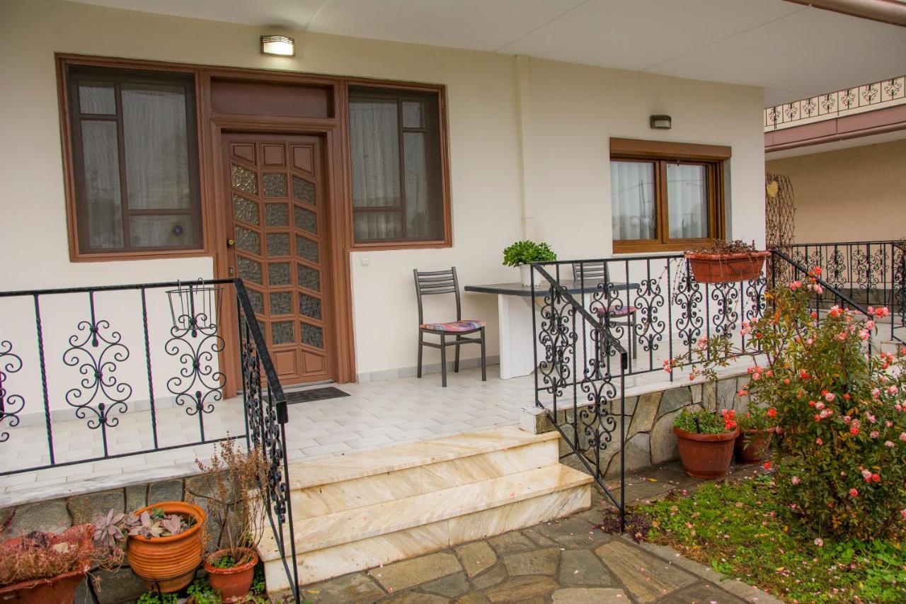 Stefanie'S Rooms Asprovalta Exterior photo